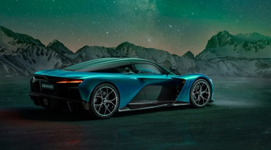 Суперкар Zenvo Aurora: Гибрид V12 дебютирует в Европе на Фестивале скорости в Гудвуде