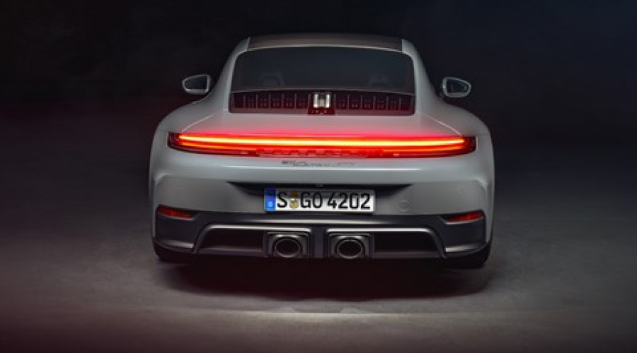 Смелый новый мир: Porsche 911 становится гибридным