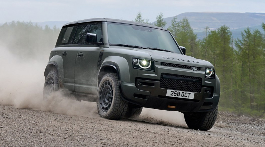 Твин-турбо V8 Land Rover Defender OCTA был замечен на Нюрбургринге