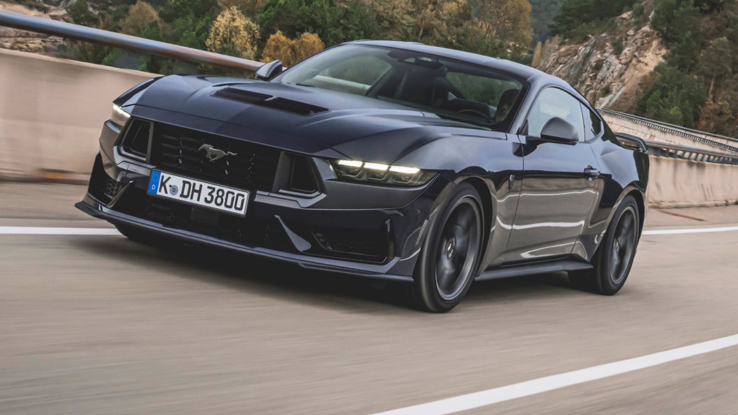 Обзор Ford Mustang (2024): темная лошадка восстает